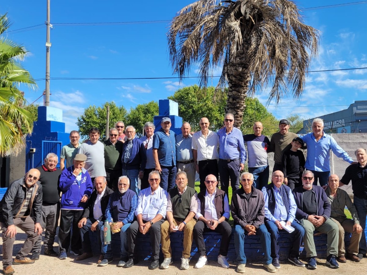 50 años de pura Historia, Homenaje al “grupo del&nbsp;75”